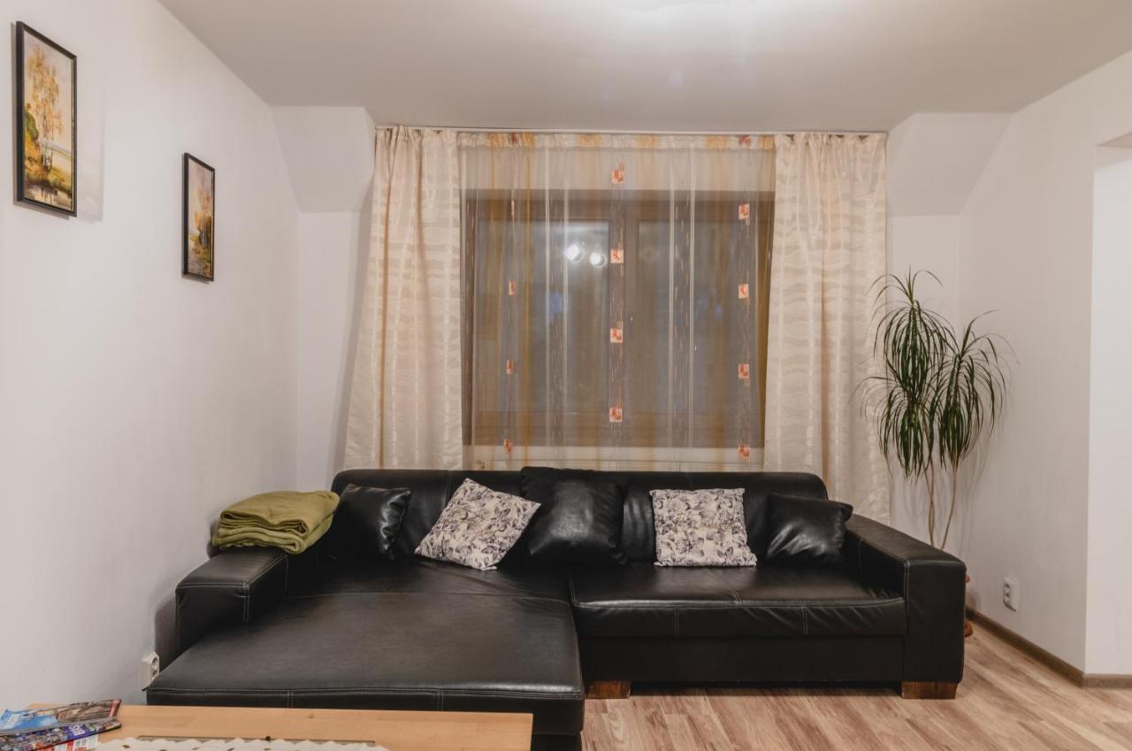 Smb Holiday Apartment Braşov Buitenkant foto