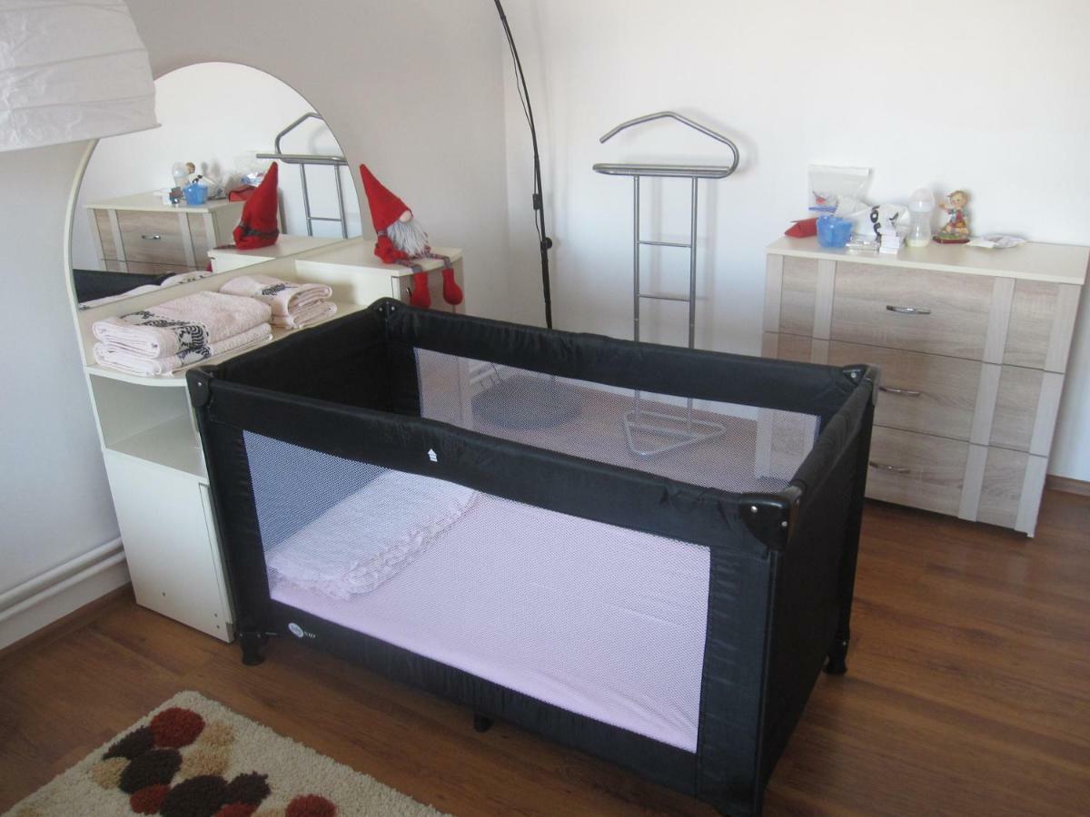 Smb Holiday Apartment Braşov Buitenkant foto